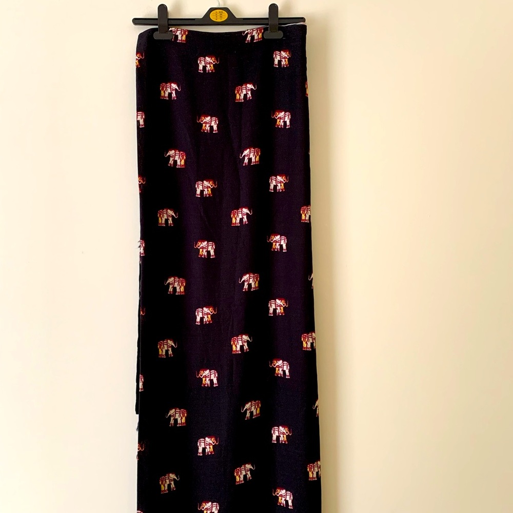 Sarong. Beautiful Elephant prints. 44x58.